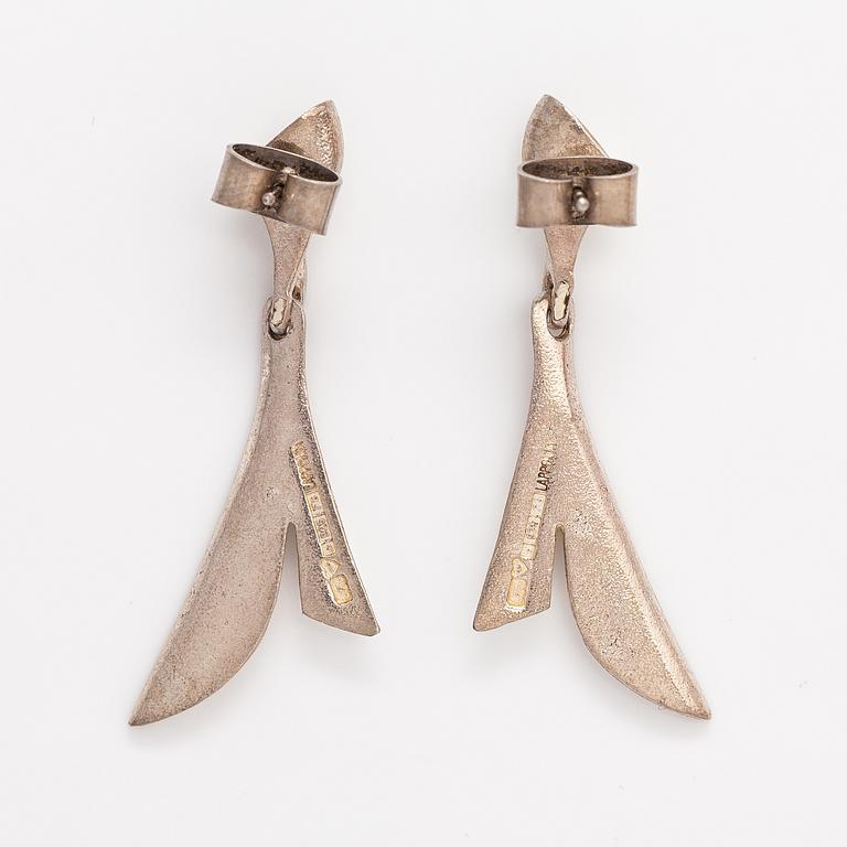 Zoltan Popovits, A pair of sterling silver earrings. Lapponia 1983.