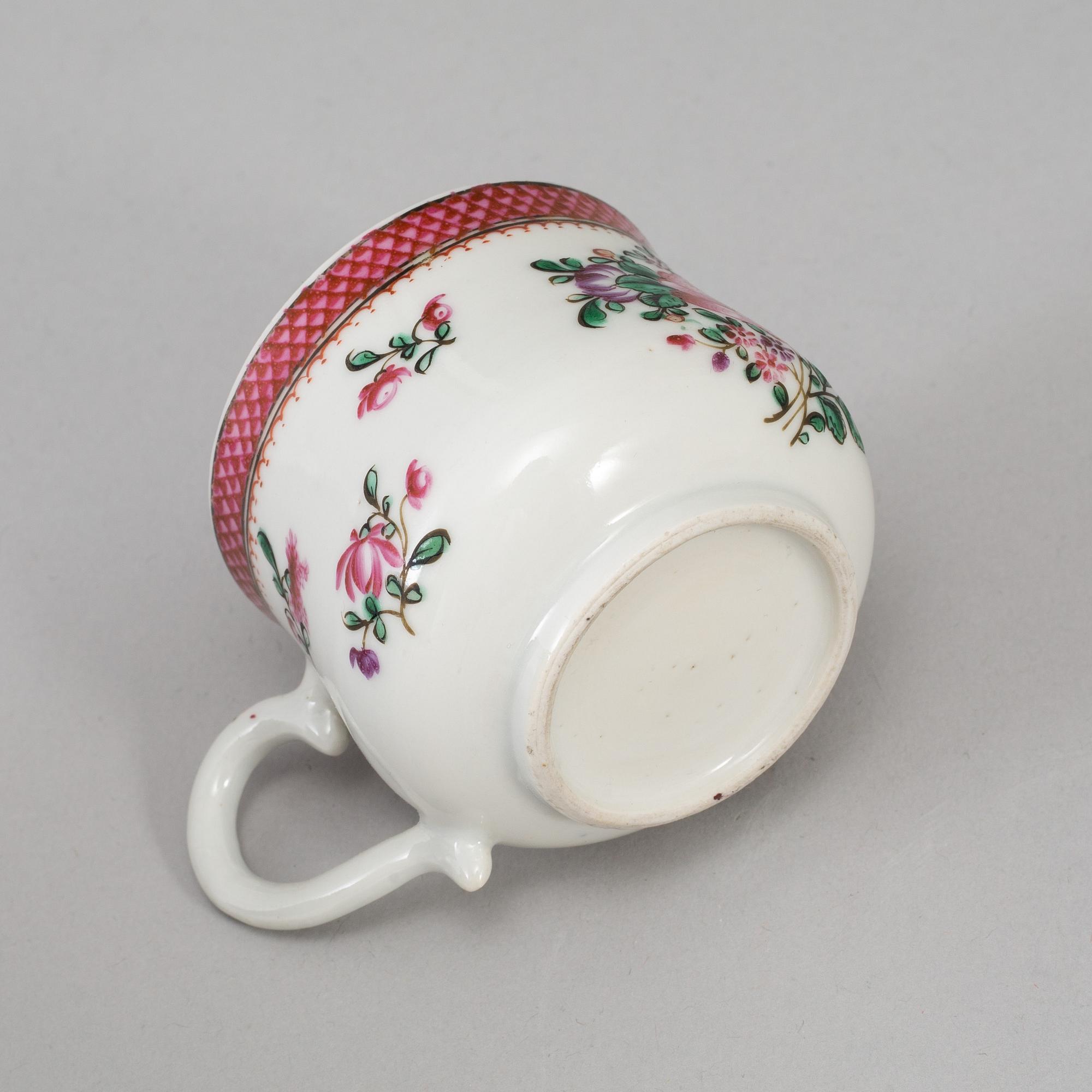 A group of six famille rose custard cups with covers, Qing dynasty, Qianlong (1736-95).