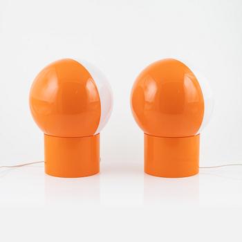 Uno & Östen Kristiansson, a pair of orance plastic 'Luno' model 1241 table lights, Luxus, Vittsjö.