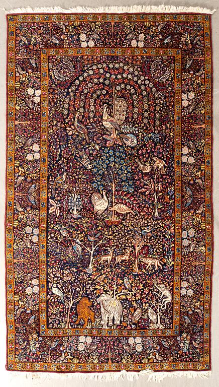 Carpet Kirman semi-antique figural approx. 263x147 cm.