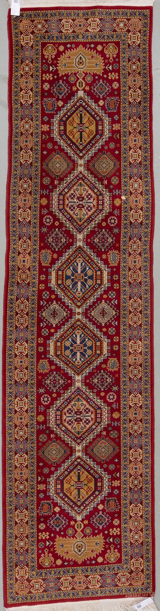 MATTA, galleri. Azerbadjan. Ca 300x73 cm.