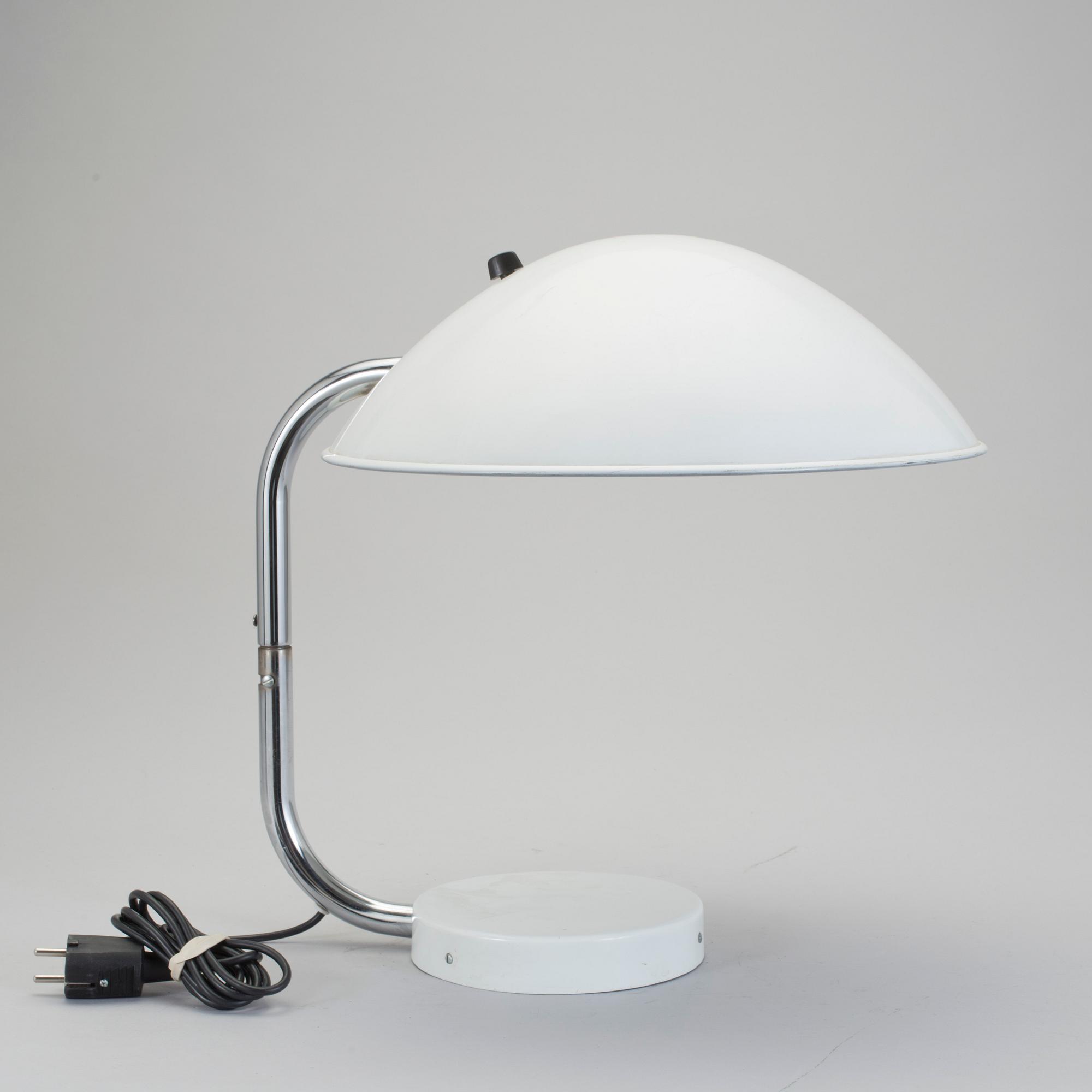 BORDSLAMPA, 1900-talets andra hälft.