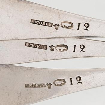 Saltkar, silver, C. I. Rindell 1810-37, och matskedar, 6 st, silver, A. Mörck, Björneborg 1800-talets första hälft.