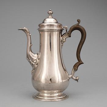 KAFFEKANNA, silver London Thomas Cooke II and Richard Gurney, London 1759. Total vikt ca 650 gr.