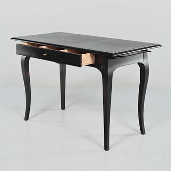 SKRIVBORD, "Österbybruk", ur IKEA:s 1700-tals serie, 1900-talets sista kvartal.