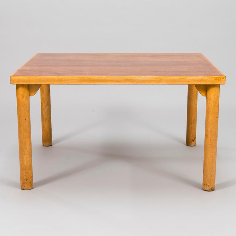 AINO AALTO, An early 1950's '77' coffe table/childrens table for  O.Y. Huonekalu- ja Rakennustyötehdas A.B. Finland.