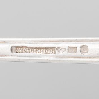 Gustaf Möllenborg, A silver cutlery, “Prins Fredrik”, Stockholm, including 1876 (24 pieces).
