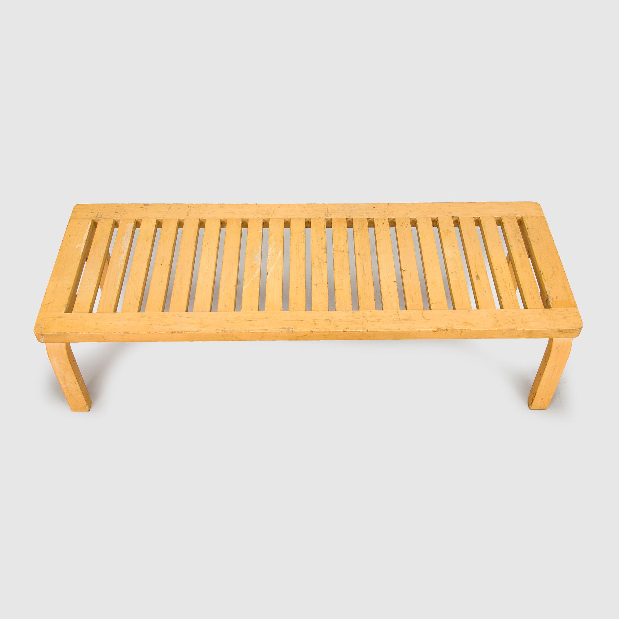 Alvar Aalto, Penkki, malli 153, Artek, 1960/70-luku.