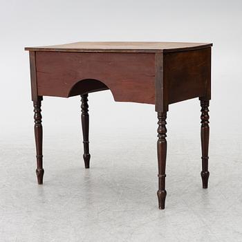 A ladie's desk, 19th century.