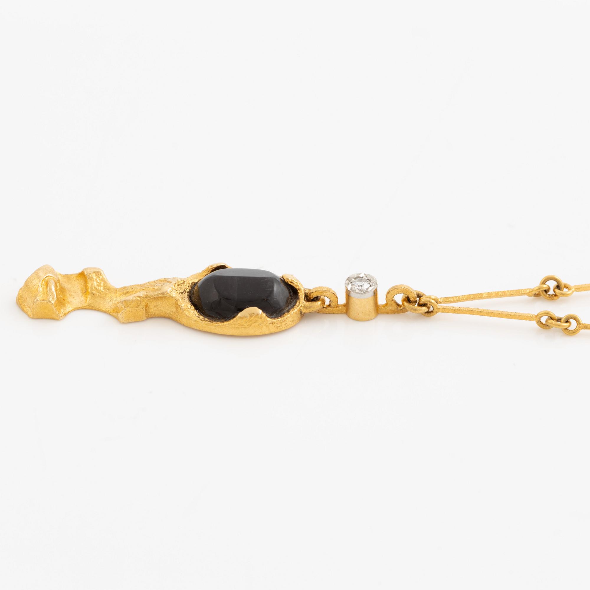Björn Weckström, necklace "Hindam", 18K gold with spectrolite and octagon-cut diamond. Lapponia 1978.