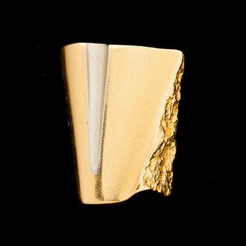 RING, 18k guld och  platina. Lapponia, Finland, 1986. Vikt 18g.