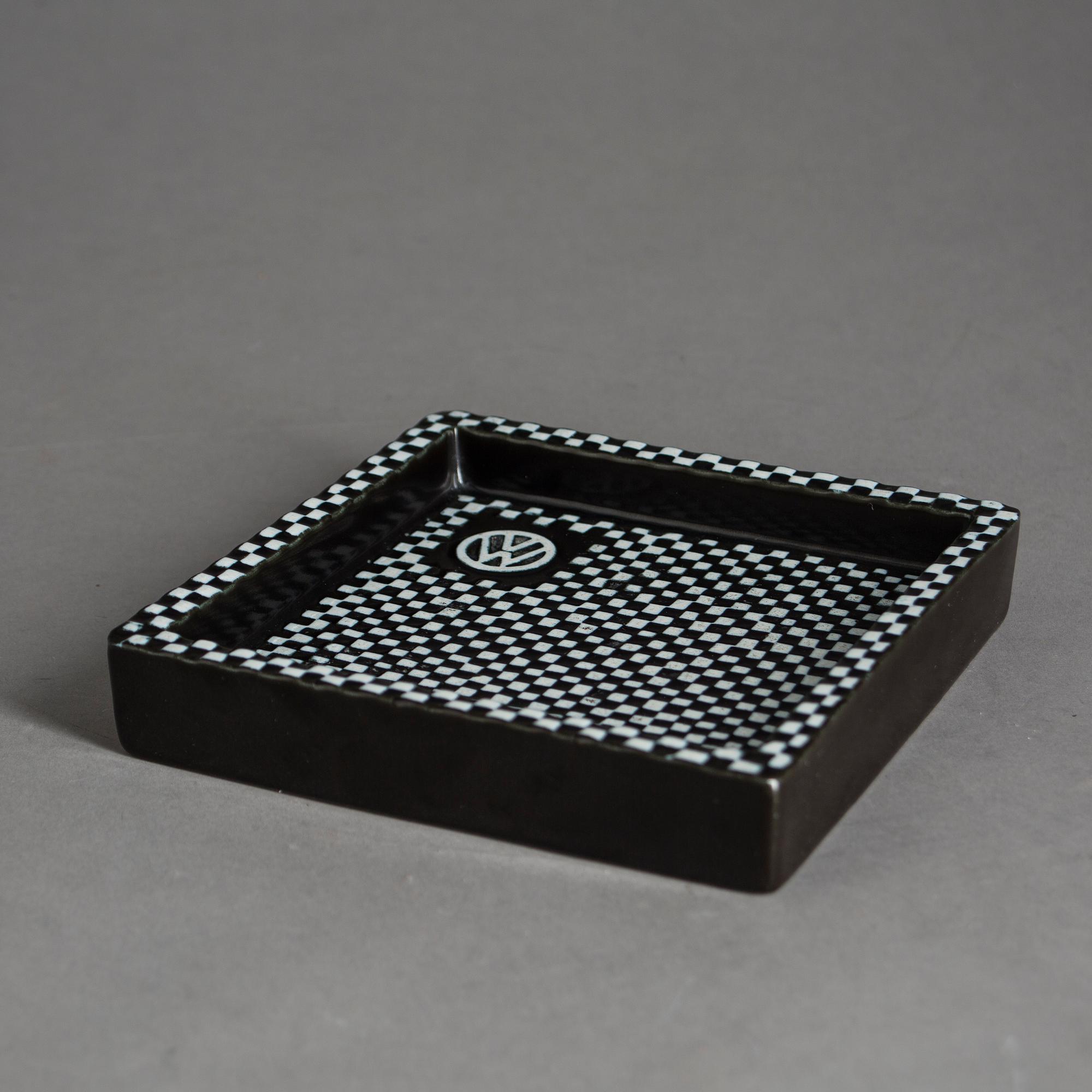 STIG LINDBERG, "DOMNINO" ASHTRAY, GUSTAVSBERG, SWEDEN.