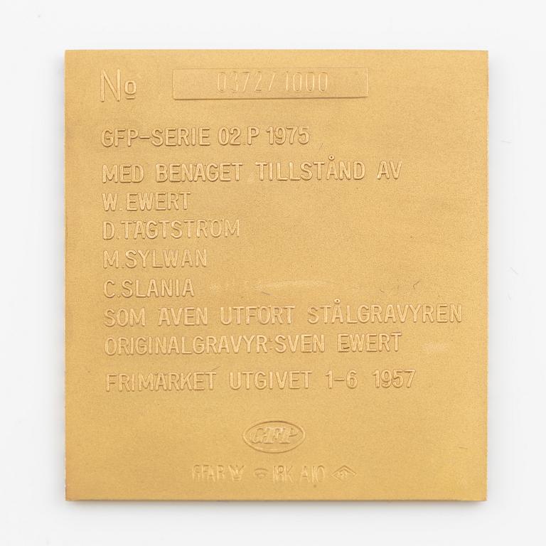 Plaque, 18K gold, numbered 372/1000, 1975, weight approx. 27 g.