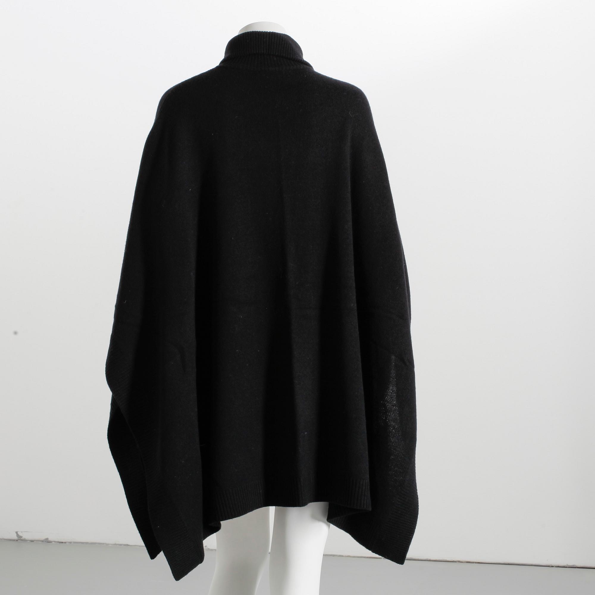 PONCHO, Ralph Lauren, size M/L.