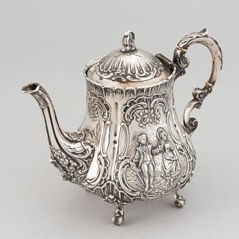 A german rococo-style silver coffee- and tea set, Weinranck & Schmidt, Hanau, circa 1900.