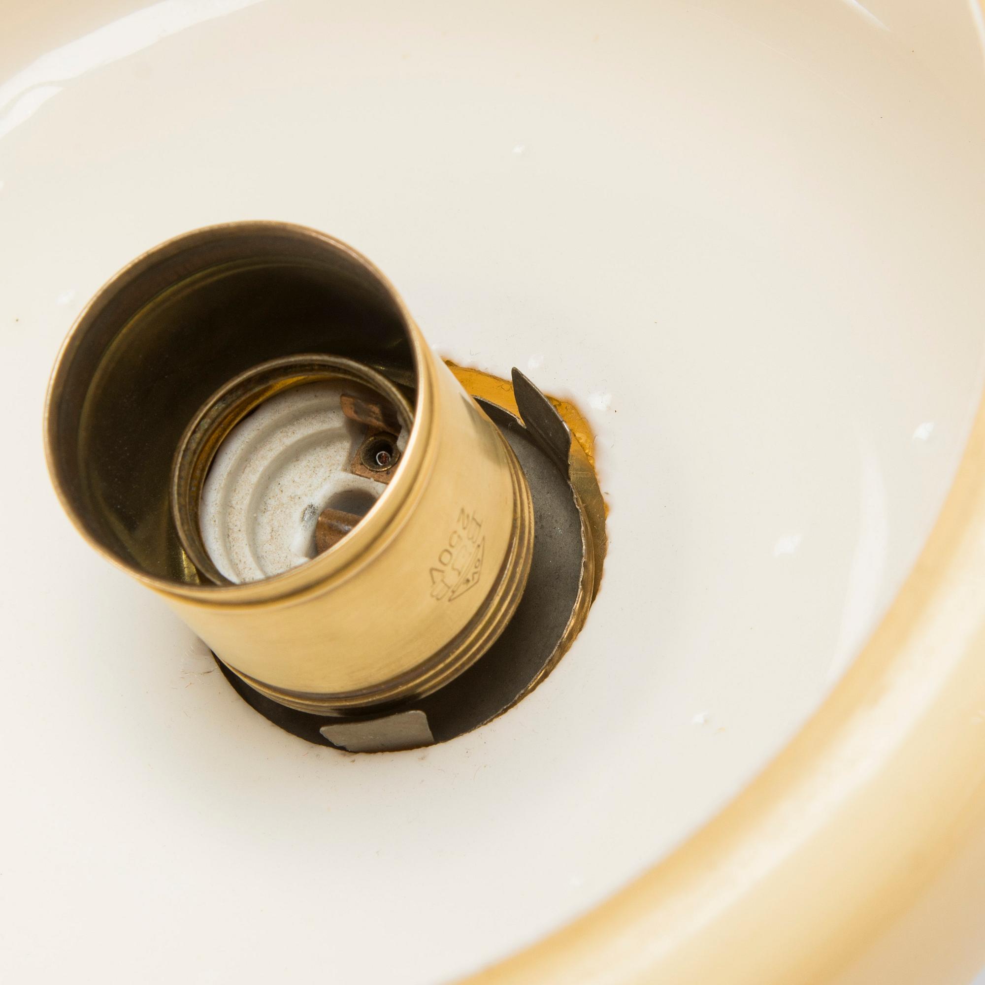 Paavo Tynell, kattovalaisin, malli 1362/5, Taito, 1930-luku.