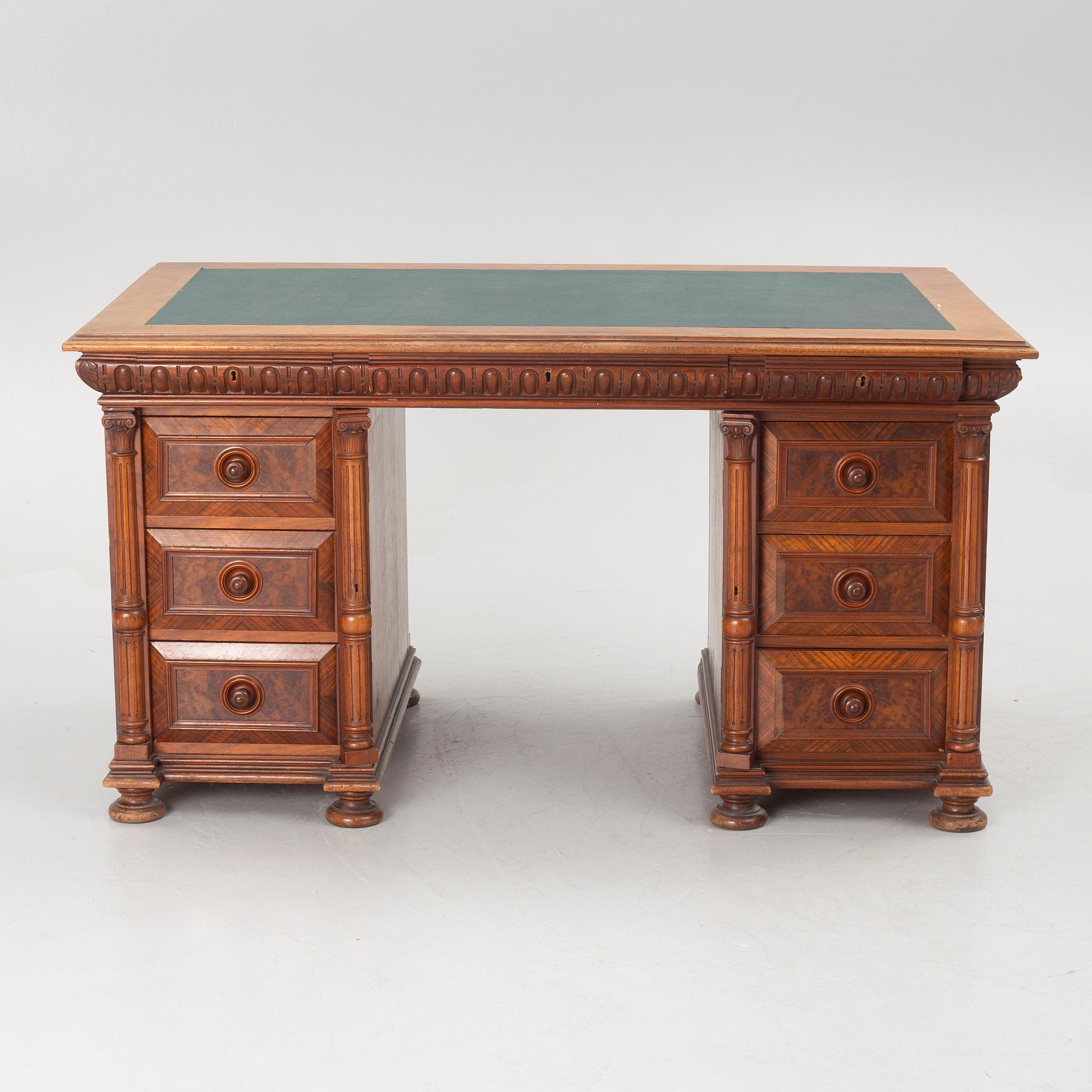 Desk, neo-Renaissance, 19th century.