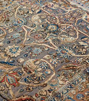 SEMI-ANTIQUE SILK KASHAN SOUF (in relief). 197,5 x 132 cm.