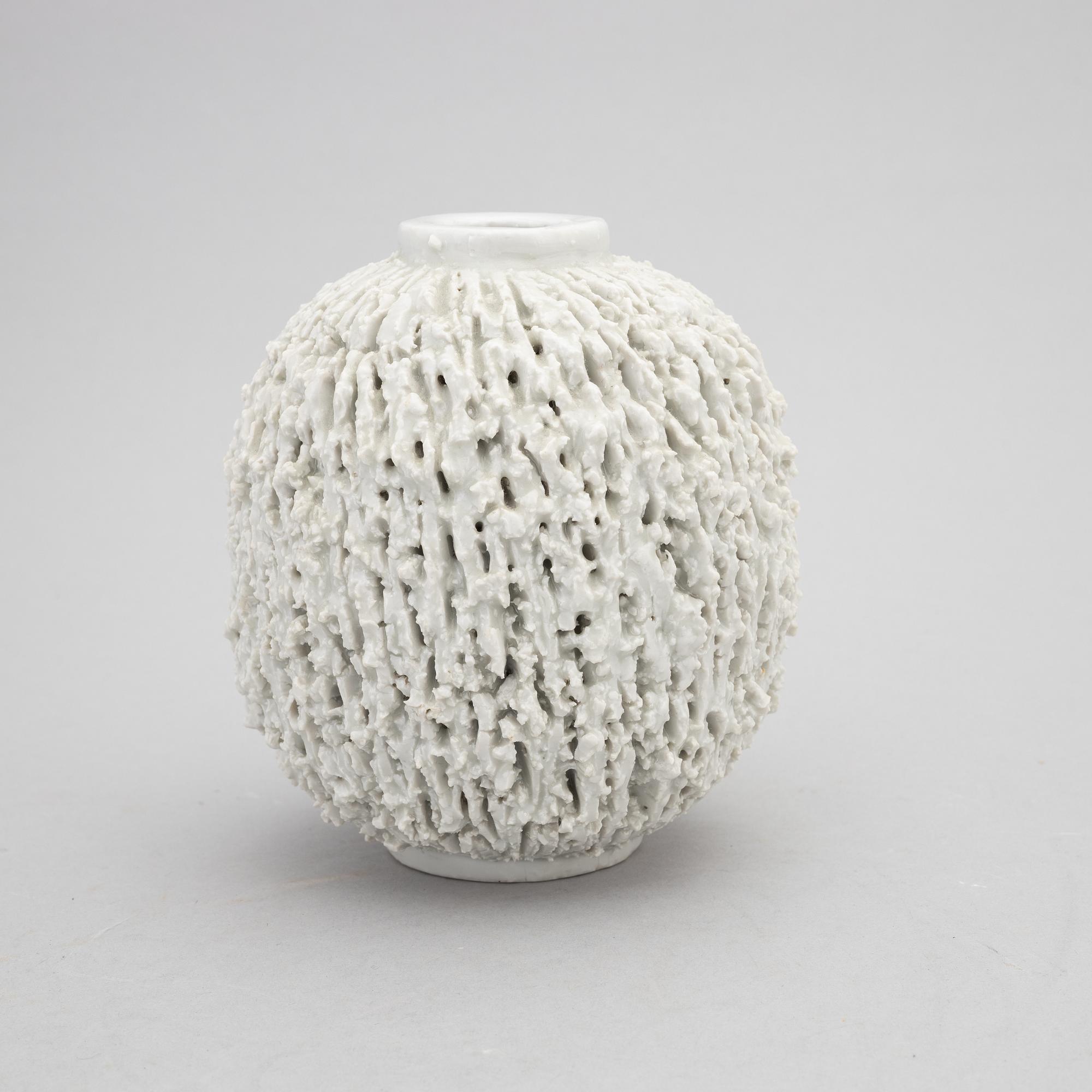 Gunnar Nylund, a stoneware vase, Rörstrand.
