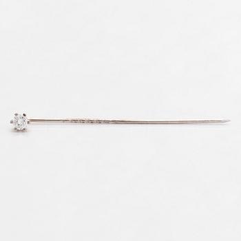 Tillander, An 18K white gold tie pin, with a brilliant-cut diamond approx. 0.19 ct. Helsinki 1985.