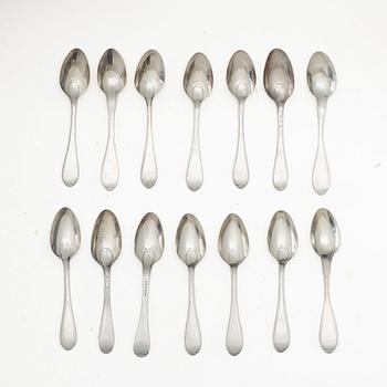 A set of Swedish 19th Century silver spoons (14 pieces).