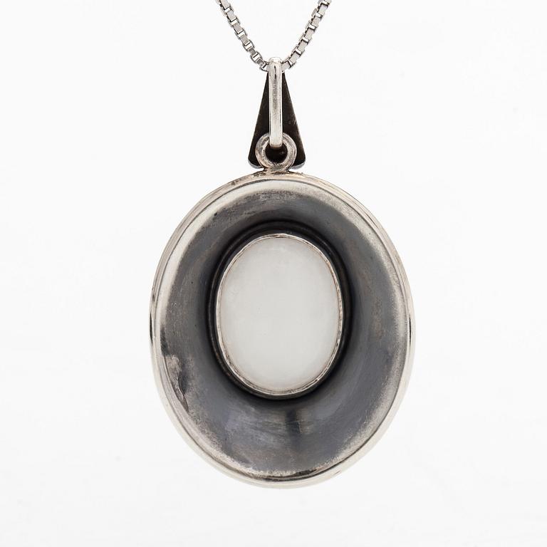 Torbjörn Tillander, a silver necklace for Kalevala Koru, 1958.