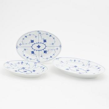 Bing & Grøndahl, a 15-piece 'Musselmalet' porcelain service,  Bing & Grøndahl, Denmark.