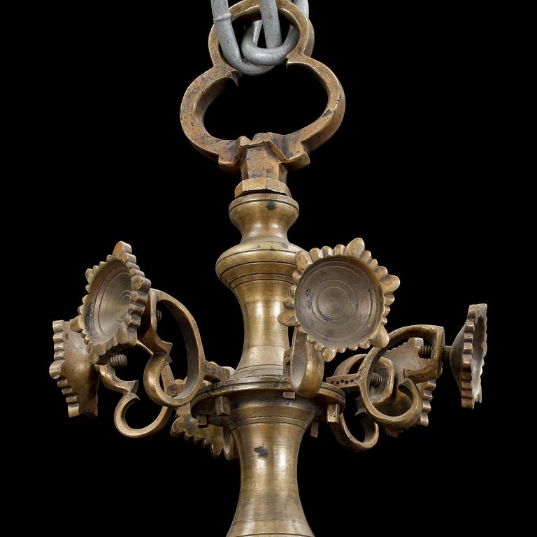 LJUSKRONA, sk Malmkrona, patinerad mässing, 1800-tal. Höjd ca 62 cm.