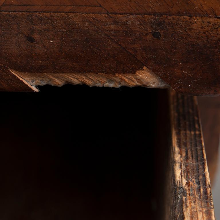 SKRIVBYRÅ / CYLINDERBYRÅ, möjligen Ryssland, 1700-senare hälft.