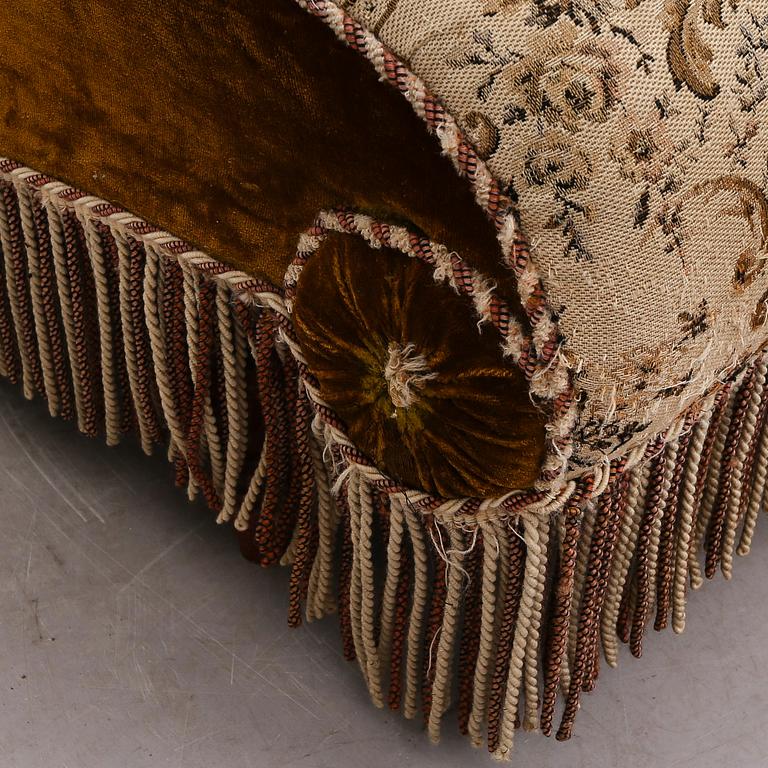 FÄSTMANSSOFFA, tapetserarstil, sent 1800-tal.