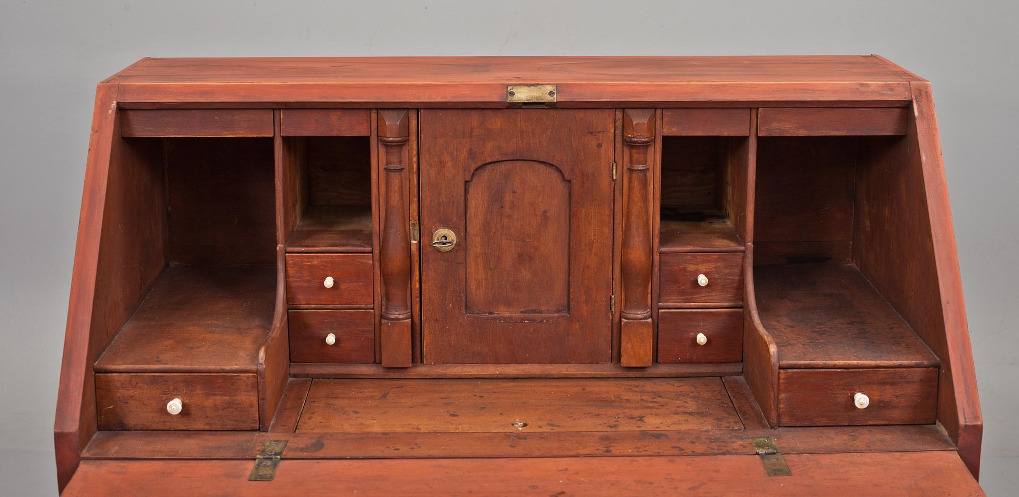 SNEDKLAFFSEKRETÄR, sengustavianskt provinsarbete. Troligen Falun, Dalarna. 1800-talets början.