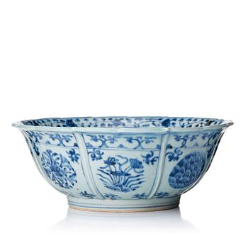 A rare blue and white lobed bowl, Ming dynasty, 16th Century.