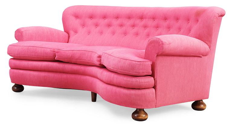 A Josef Frank sofa, Svenskt Tenn, model 968.