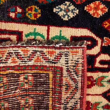 Matta Shiraz semiantik ca 272x170 cm.