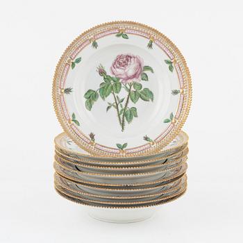 Tallrikar, 10 st, porslin, "Flora Danica", (Hausmålerai), Royal Copenhagen Danmark.