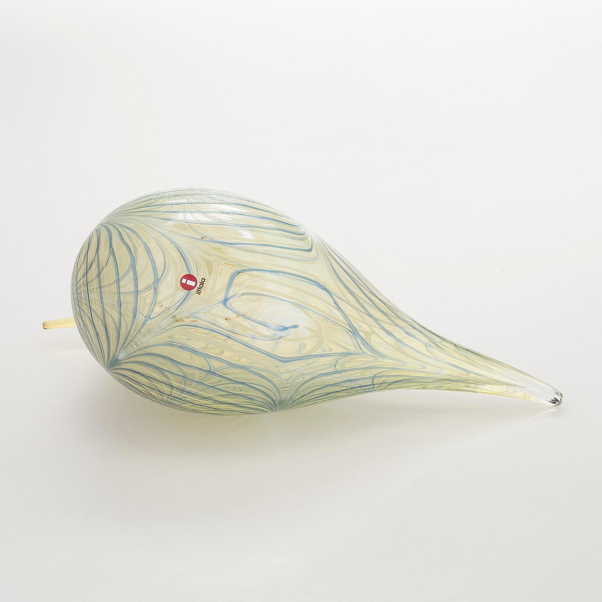 Oiva Toikka, An annual glass bird 'Cloud tern' signed O. Toikka Nuutajärvi 2007.