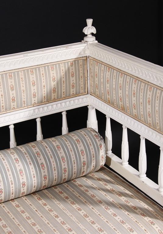 SOFFA. Gustaviansk stil, 1800-tal.