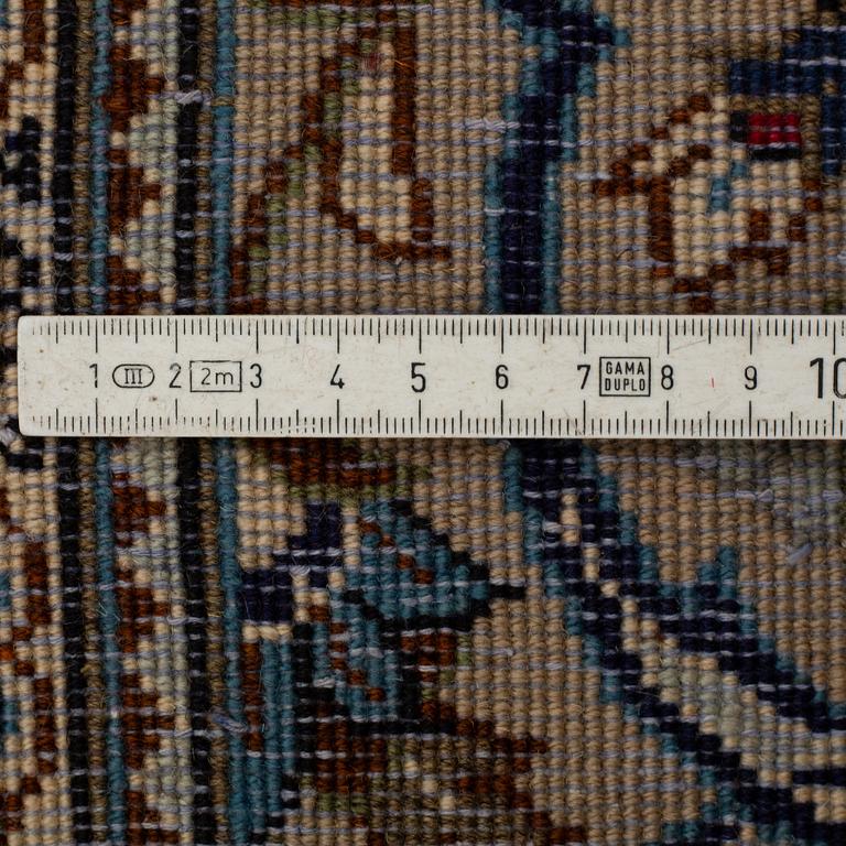 A CARPET, Keshan, ca 288 x 199 cm.