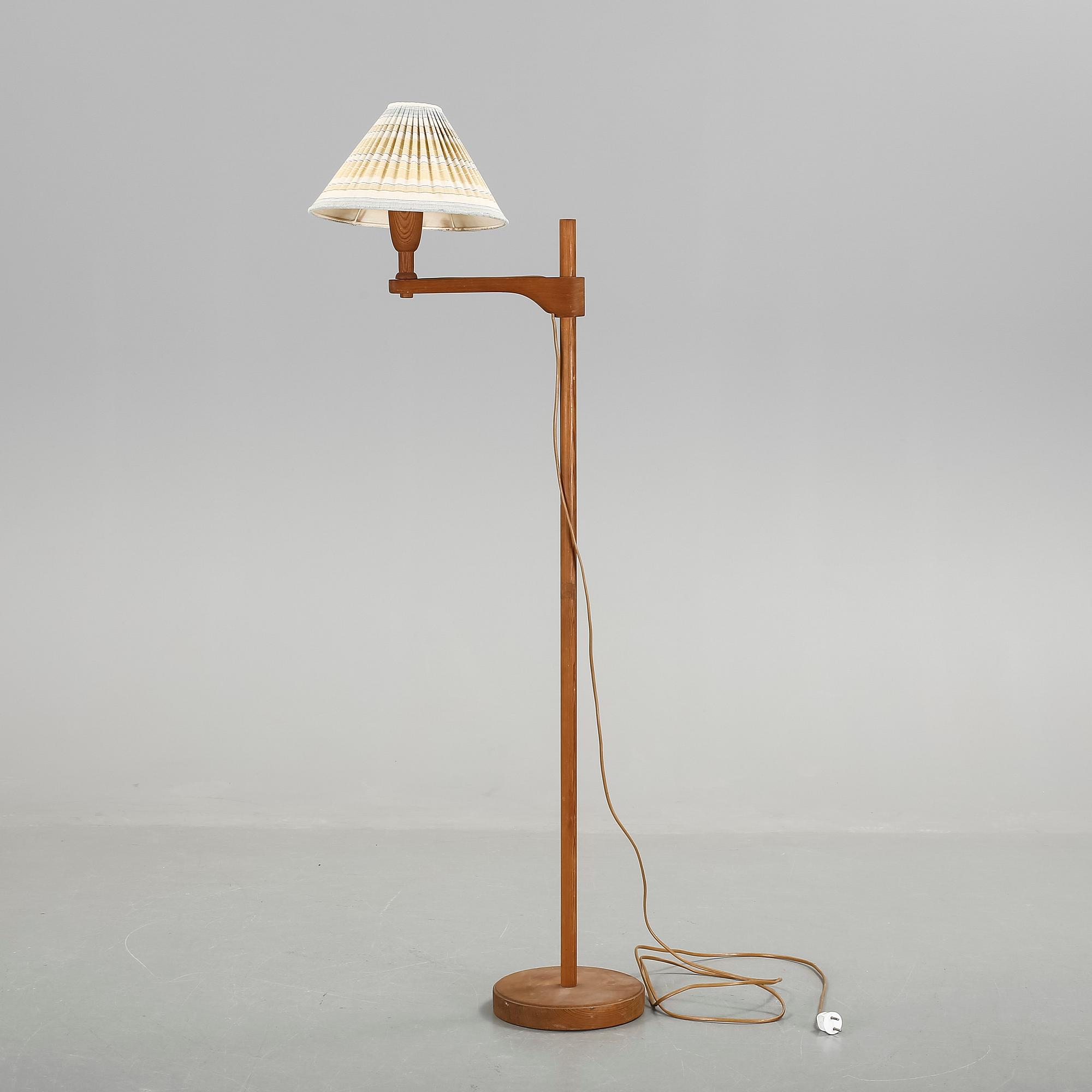 GOLVLAMPA, "Staken", Carl Malmsten, 1950/60-tal.