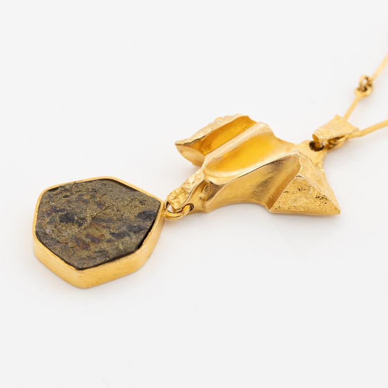 Björn Weckström, necklace "Joik" 18K gold with copper ore, Lapponia 1976.