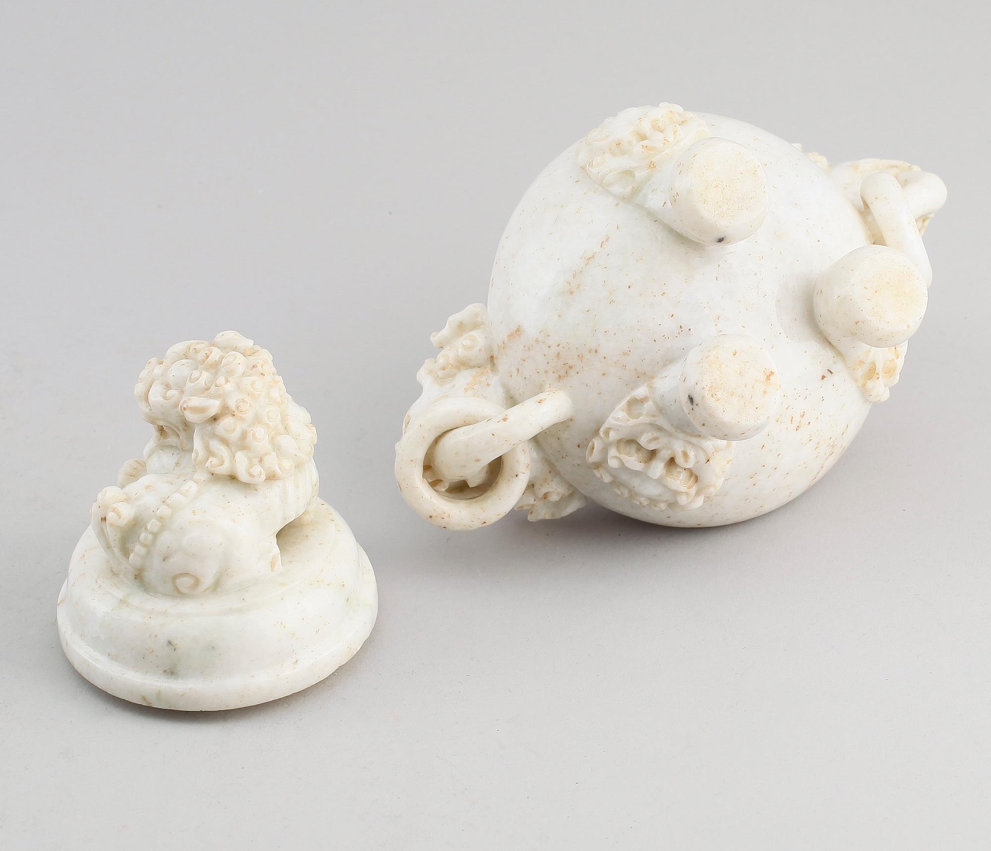 RÖKELSEKAR, nefrit, Kina.