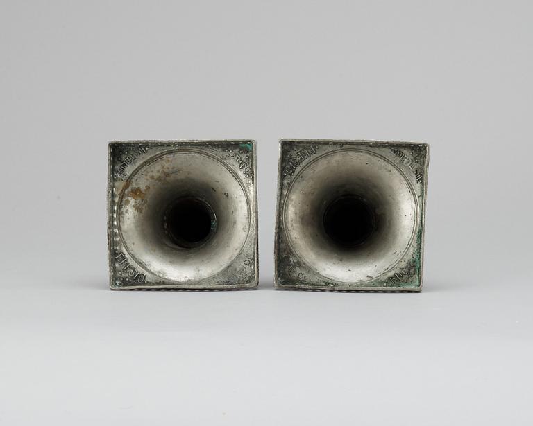 A pair of Gustavien pewter candlesticks.
