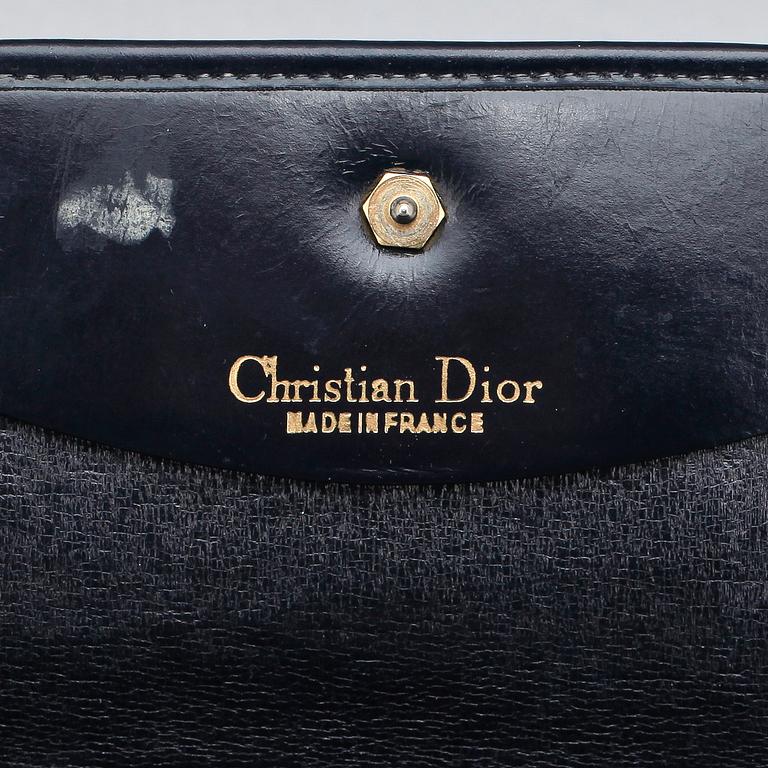 VÄSKOR /KUVERTVÄSKA, 2 st, Christian Dior, Paris.