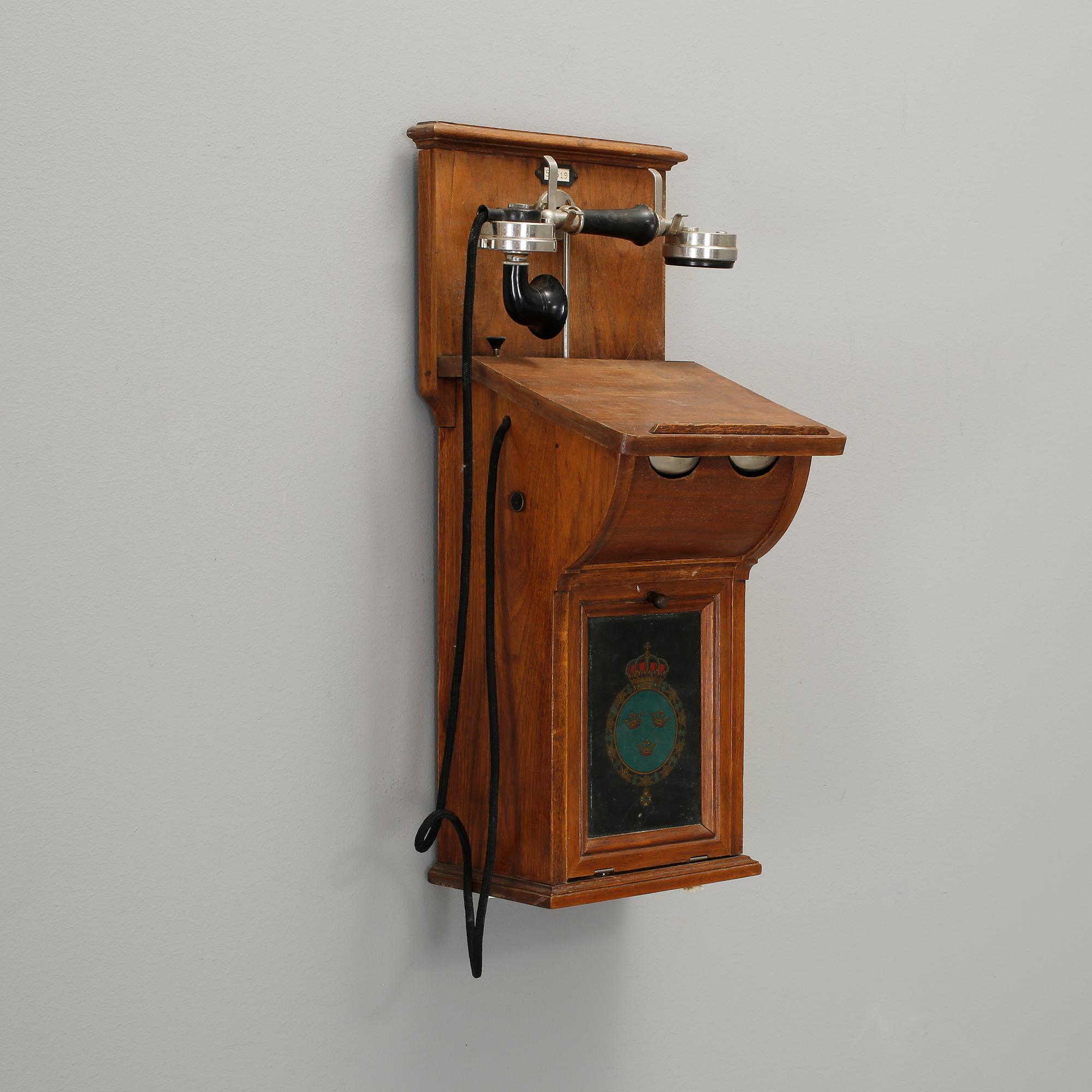VÄGGTELEFON, Telegrafverkets verkstad, Nynäshamn, 1900-talets början.