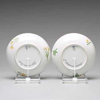 A pair of Royal Copenhagen 'Flora Danica' bowls, Denmark, 20th Century.