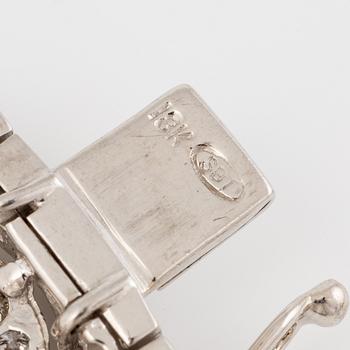 Bracelet, 18K white gold and brilliant-cut diamonds.