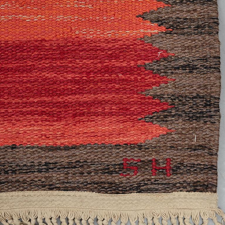 Berit Koenig, a carpet, "Viggen, röd", flat weave, ca 200 x 171,5-175 cm, signed BK SH.