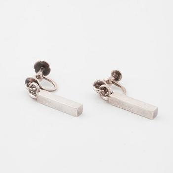 WIWEN NILSSON, Lund, 1954, a pair of earrings.