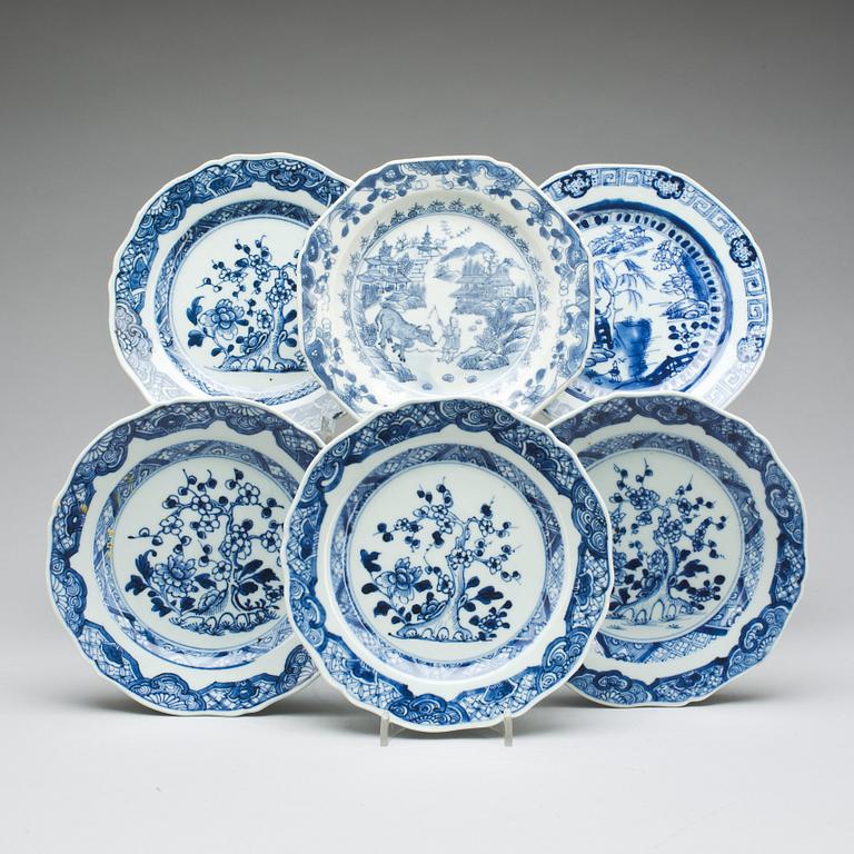 ASSIETTER, porslin, Kina, 1800-tal.