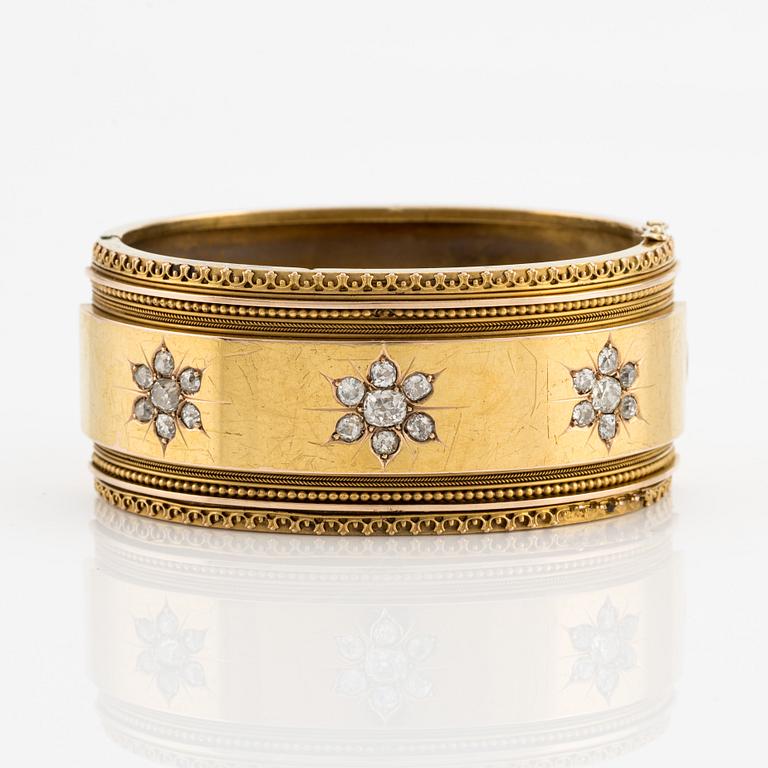 Bangle, 14K gold with old-cut diamonds, 19th century.